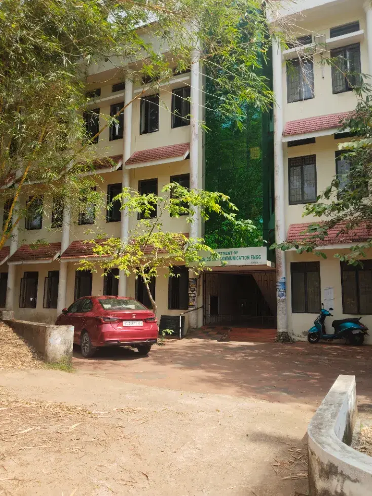 CET Trivandrum Academic buildng and Auditorum photo 5